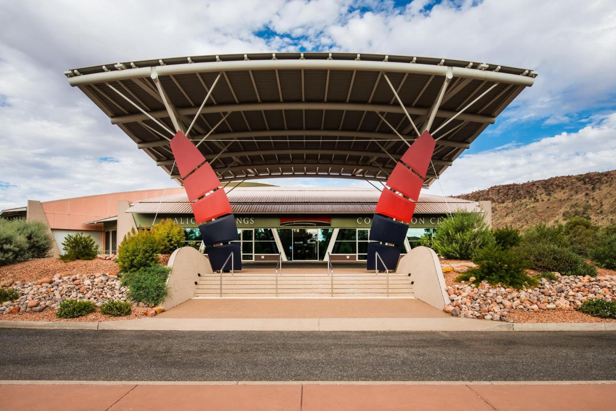Crowne Plaza Alice Springs Lasseters By Ihg Экстерьер фото